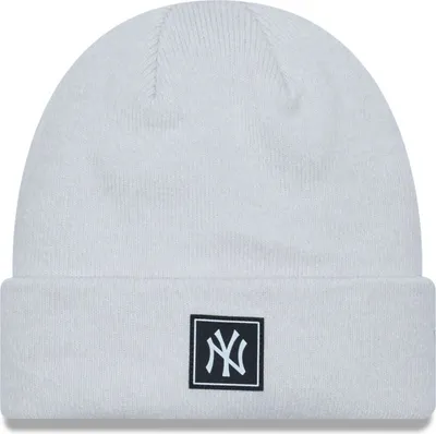 Produktbild von New Era Wintermütze Beanie - PATCH New York Yankees stone