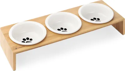 Produktbild von Navaris Futternapf Katze mit Bambus Halter - Futterstation Set Keramiknapf für Katzen Hunde - Keramik Fressnapf Set Futterbar mit Holz Halterung