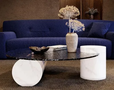 Produktbild von Casa Padrino Luxus Designer Couchtisch Weiß 116 x 100 x H. 24 cm - Wohnzimmertisch mit Glasplatte - Wohnzimmer Möbel - Hotel Möbel - Luxus Möbel - Luxus Qualität -  Italy