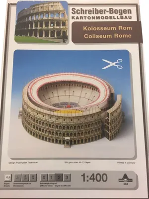 The image shows the front of a cardboard box for a model kit of the Colosseum in Rome.