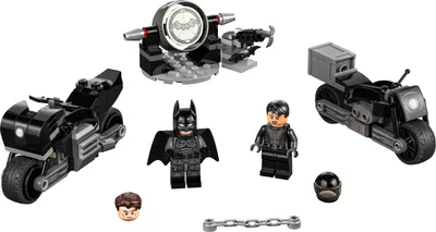 Immagine prodotto di LEGO 76179 DC Batman & Selina Kyle: inseguimento in moto, supereroe giocattolo con Catwoman e un Bat-segnale fosforescente