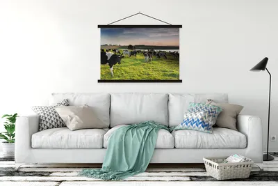 Produktbild von MuchoWow® Textilposter Kuh - Gras - Sonnenuntergang 120x80 cm mit schwarzem Rahmen - Wanddeko