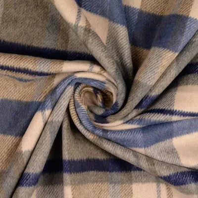 Produktbild von Mantelflausch DANI Blau kariert, ca. 470 g/m², ca. 0,5 m lang, ca. 1,47 m breit, Stoffe Meterware, 70 % Polyester, 30 % Wolle