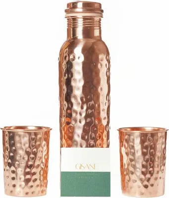 Immagine prodotto di Set in rame DEHLI: bottiglia da 950 ml + 2 tazze da 250 ml + bracciale Oriente