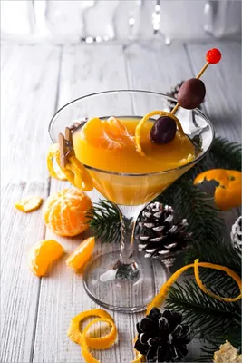 Produktbild von Wallario selbstklebendes Poster - Winterlicher Cocktail in orange, Größe: 61 x 91,50 cm
