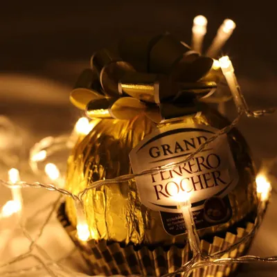 Obrázok produktu pre Reťaz svetiel Peviasot, 100 metrov, s 500 LED diódam, teplá biela farba, 8 režimov, ochrana IP44, napätie 31 V, biela farba, vhodné na Vianoce a do záhrady