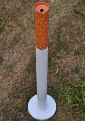 Produktbild von Standaschenbecher mit Standfuß Höhe: 72 cm
