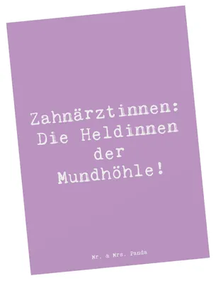 Produktbild von Mr. & Mrs. Panda Postkarte Spruch Zahnärztin Heldin - Lavendeltraum - Geschenk, Zahnmedizin, Grußkarte, Berufe, Dental, personalisierte Geschenke, Fotokarte, Geschenkidee