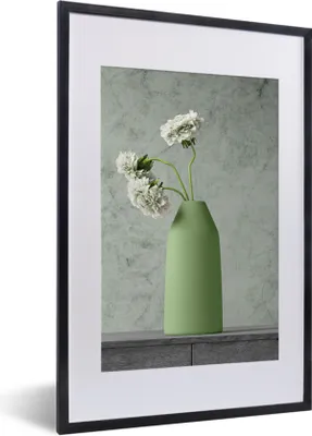 Produktbild von MuchoWow® Gerahmtes Poster Blumen - Weiß - Stilleben 40x60 cm - Poster mit Schwarzem Bilderrahmen Wandposter Rahmen Foto Bilder - Poster in Rahmen