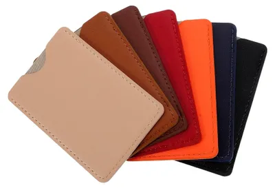 Produktbild von NFC Schutz Kreditkartenetui aus Kunstleder für 7 Karten