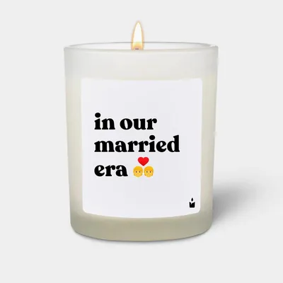 Produktbild von ChattyCandles Duftkerze Flowery in our married era