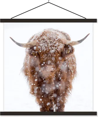 Produktbild von MuchoWow® Textilposter Schottisches Hochlandrind - Kuh - Schnee 90x90 cm mit schwarzem Rahmen - Magnetisches