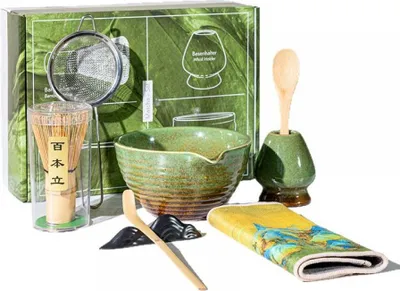 Produktbild von 8-teiliges Japanisches Matcha-Tee Set, handgefertigte Keramik-Schale mit Ausgießer, Bambus-Besen und Halter, inklusive Matcha-Löffel und Pulverbehälter, traditionelles Tee-Zeremonie-Set