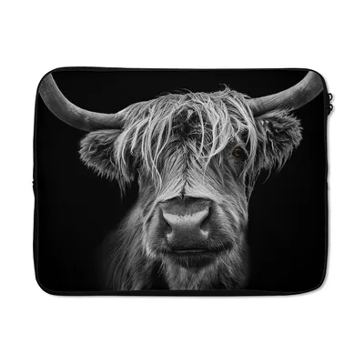 Produktbild von MuchoWow® Laptop Hülle 17 Zoll Laptoptasche Schottischer Highlander - Hörner - Schwarz - Weiß - Kuh - Wild - Tiere - Zipper - Schutzabdeckung