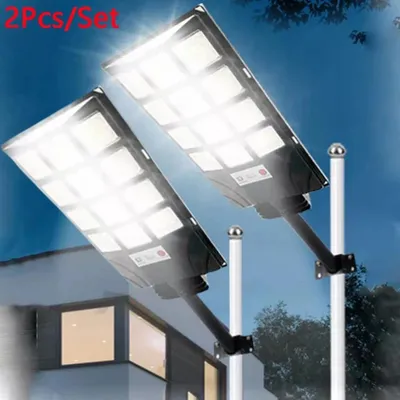 Immagine prodotto di Lampioni solari a LED per esterni - Set da 2 - 3000 lumen - Sensore di movimento - Grado di protezione IP65 - Illuminazione esterna
