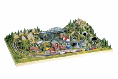 Produktbild von NOCH® Fertiggelände „Cortina“, mit Berg- und Tal-Design, 2 Bahnstromkreise für die Spurweite Z, wünderschönes Fertiggelände