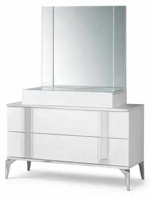 Image de Une coiffeuse élégante avec miroir et espace de rangement pratique