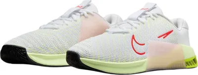 Produktbild von Nike Metcon 9 Sneaker "White Volt Bright Crimson", Weiß/Grün, Größe: 40