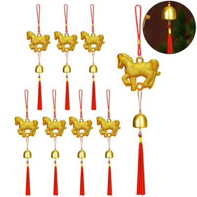 Produktbild von 8-teiliges Chinesisches Neujahrsdekoration Set 2026,Pferde-Feng-Shui Glücksbringer, mit roten Quasten und chinesischen Kupfermünzen-Knoten