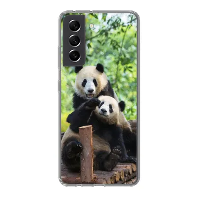 Produktbild von MuchoWow® Handyhülle Schutzhülle Hülle für Samsung Galaxy S21 FE Panda - Brücke - Natur Silikon Softcase Handy Hülle - Mobiltelefonhülle