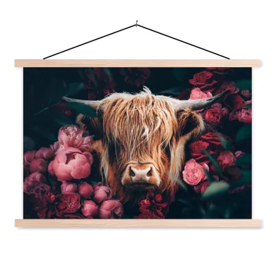 Produktbild von MuchoWow® Textilposter Kuh - Schottischer Highlander - Blumen - Botanisch 60x40 cm mit holzfarbenen Rahmen - Bilder