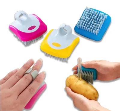 Image de 3 brosses à légumes avec manche ergonomique courbé