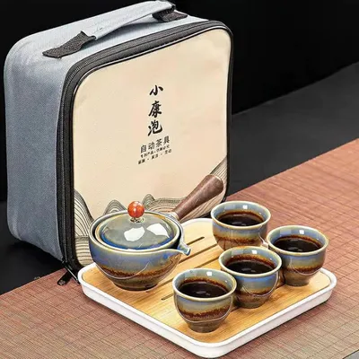 Productafbeelding van Reissets voor thee, keramiek, Chinees Kung Fu design, met theepot met 360° filter, 4 kopjes, dienblad en tas