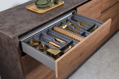 Produktbild von Famanu Besteckorganizer für Schubladen - 830 x 490 mm, silber