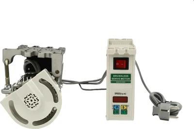 Immagine prodotto di Motore per macchina da cucire, potenza 600 W, velocità 500-4500 giri/min, spina standard UE, argento, L