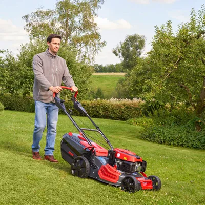 Produktbild von AL-KO Benzin-Rasenmäher Premium 524 VSED-A