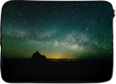 Produktbild von MuchoWow® Laptop Hülle 14 ZollUniversum - Sternenhimmel - Grün - Jungen - Mädchen - Kinder Laptoptasche - Laptoptasche - Stoßsicher - Schutzhaube