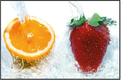 Produktbild von Wallario Wandbild Frische Früchte übergossen mit Wasser I, Größe: 61 x 91,50 cm, Poster mit schwarzem Aluminiumrahmen