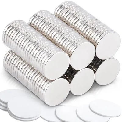 Produktbild von Neodymium Magnetbänder 120 Stück, 8x1mm, selbstklebend, starke kleine Magnetbänder, für Kühlschrank, Whiteboard, Büro