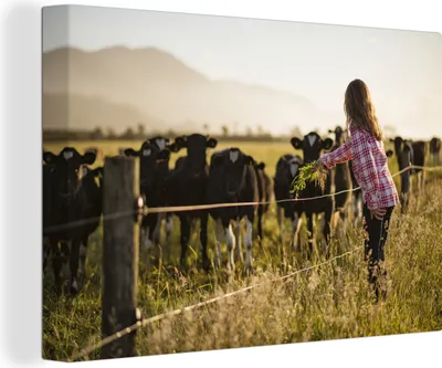 Produktbild von OneMillionCanvasses® - Leinwandbilder - 140x90 cm, Mädchen - Kühe - Gras, Wandbilder Kunstdruck Wanddekoration