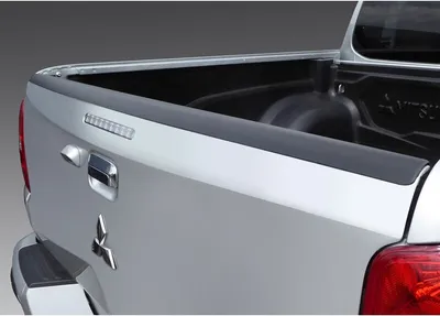 Zdjęcie produktu dla Osłona krawędzi załadunkowej RGM BRC112 z tyłu do MITSUBISHI L 200 / Triton Pickup (KJ, KK, KL) z ABS (kopolimer akrylonitryl-butadien-styren)