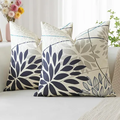 Zdjęcie produktu dla Zestaw 2 poszewek na poduszki, kolor: jasnoniebieski i jasnoszary, wzór: dahlia, kwiaty, wymiary: 50x50 cm, materiał: poliester