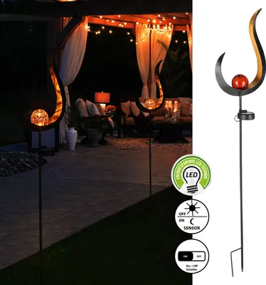 Produktbild von Gartenstecker Solar "Flame" aus Eisen mit roter Glaskugel Gartendeko Stecker Gartenfigur