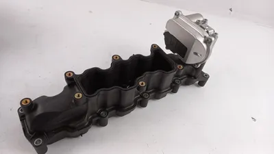 Produktbild von Original AUDI A8 S8 Q8 2008 - 2010 Ansaugkrümmer Rechts 057129712N