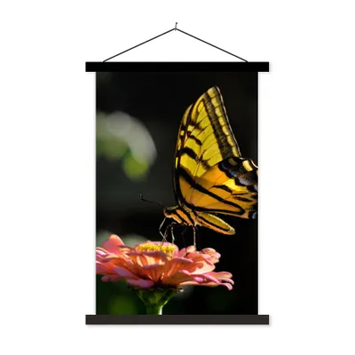 Produktbild von MuchoWow® Textilposter Schmetterling - Botanisch - Blume 60x90 cm mit schwarzem Rahmen - Poster Wohnzimmer
