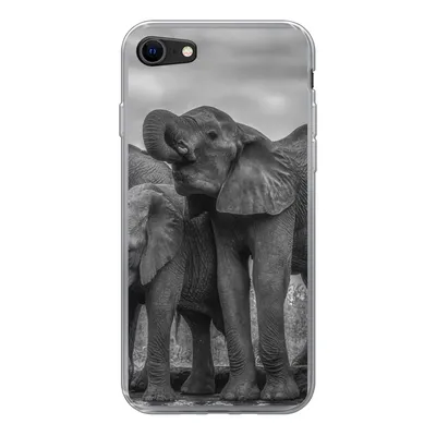 Produktbild von MuchoWow® Handyhülle Schutzhülle Hülle für iPhone 8 Elefant - Tiere - Wasser - Schwarz und weiß Silikon Softcase Handy Hülle - Schutzhaube