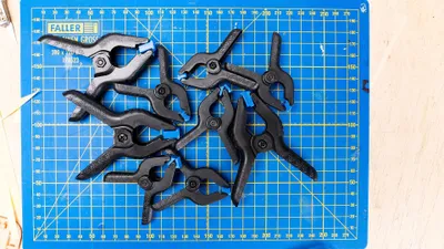 Produktbild von Faller 170552 - Zubehör - Federklemmen, 9er-Set - Neu