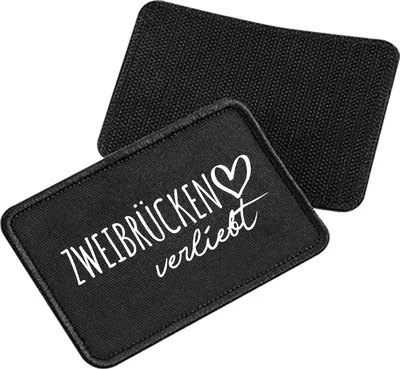 Produktbild von Huuraa Patch Zweibrücken verliebt Black 10 x 6,5cm Baumwolle Klettpatch für Mütze Geschenkidee
