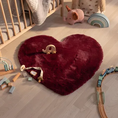 Zdjęcie produktu dla Volero - Dywan dziecięcy - Huggy Heart Cerwony - 70x80 cm