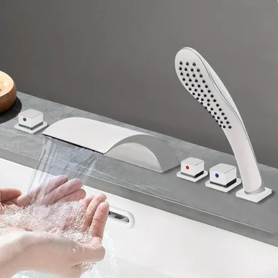 Produktbild von Modernes Badezimmer-Armaturen-Set mit Handbrause – Kupferfarbene Wandarmatur im Chrom-Design mit Wasserfallauslauf