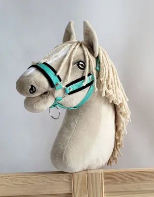 Produktbild von Verstellbares Halfter für Pferd Hobby Horse A3 mint mit schwarzem Fell