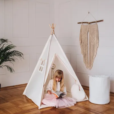Produktbild von Kinder Spielzelt Wigwam Weiß Creme Boho Pompons Bodenmatte 110x110x150cm Tipi Teepee PREMIUM