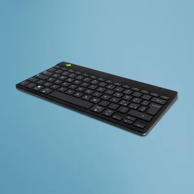 Zdjęcie produktu dla R-Go Tools Ergonomiczna R-Go Compact Break klawiatura, Bluetooth, z oprogramowaniem do robienia przerw, QWERTY (IT), czarna, Mini, Bezprzewodowy, Bluetooth, Przełącznik nożycowy, QWERTY, Czarny