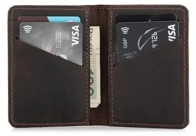 Image de Portefeuille Belveder pour homme, en cuir véritable, fin, avec étui pour cartes, couleur marron foncé, modèle CH01