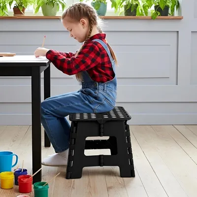 Immagine prodotto di Sgabello pieghevole per bambini - sgabello leggero in plastica per cucina e bagno - larghezza 70 cm - altezza 50 cm - portata fino a 100 kg