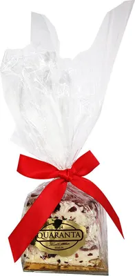 Produktbild von Italienisches Weichnougat mit Creme und Waldbeeren